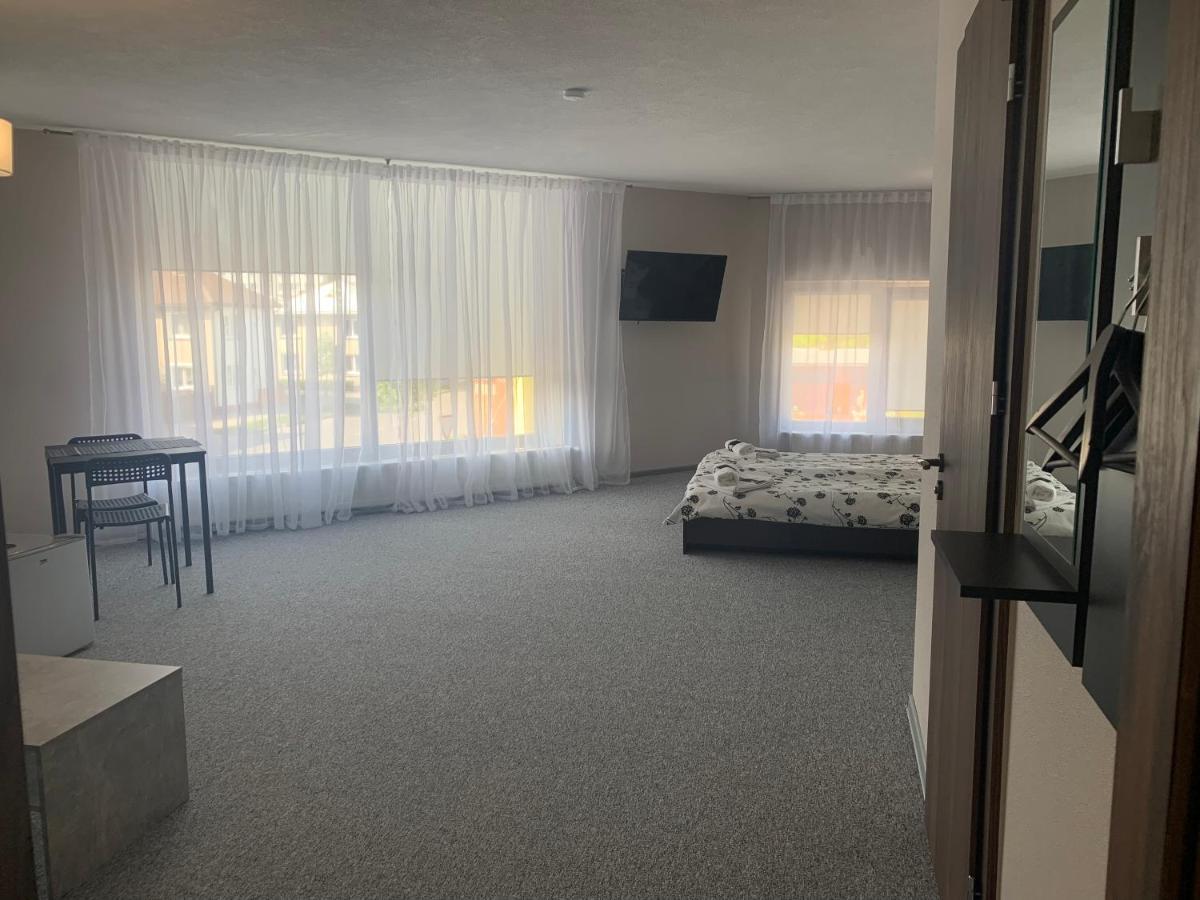 Hotel Marijampolė מראה חיצוני תמונה